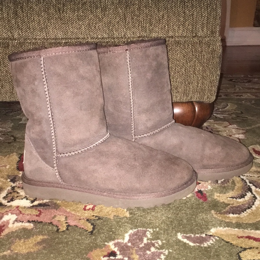 UGG Australia kids chocolate classic short boots